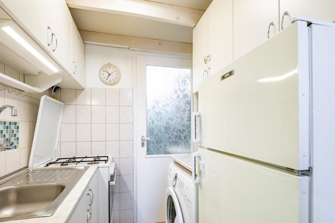 Cute Little Apartment Next To Margaret Island บูดาเปสต์ ภายนอก รูปภาพ